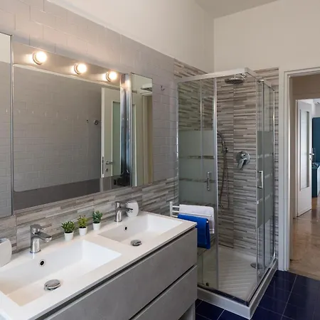 Feels Like Apartament