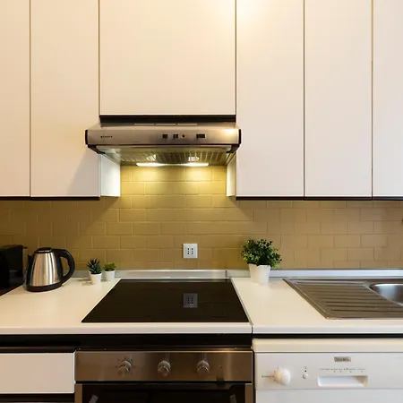 Apartament Feels Like *