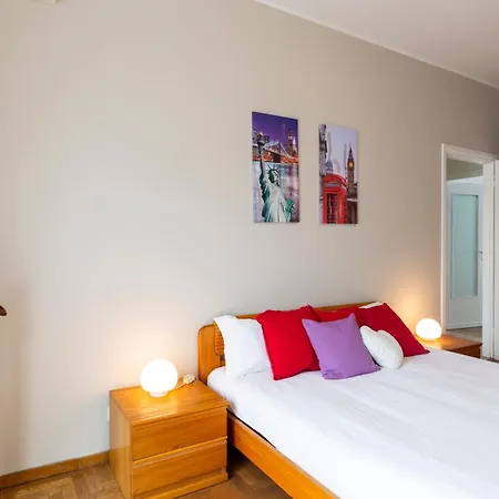 Feels Like * Mediolan